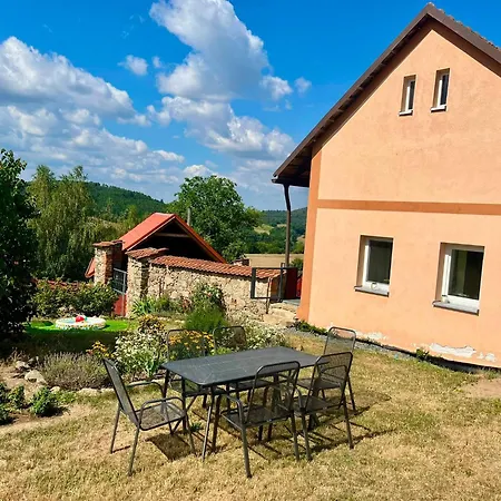 Apartamento Statek Soví Dvůr Rabyne